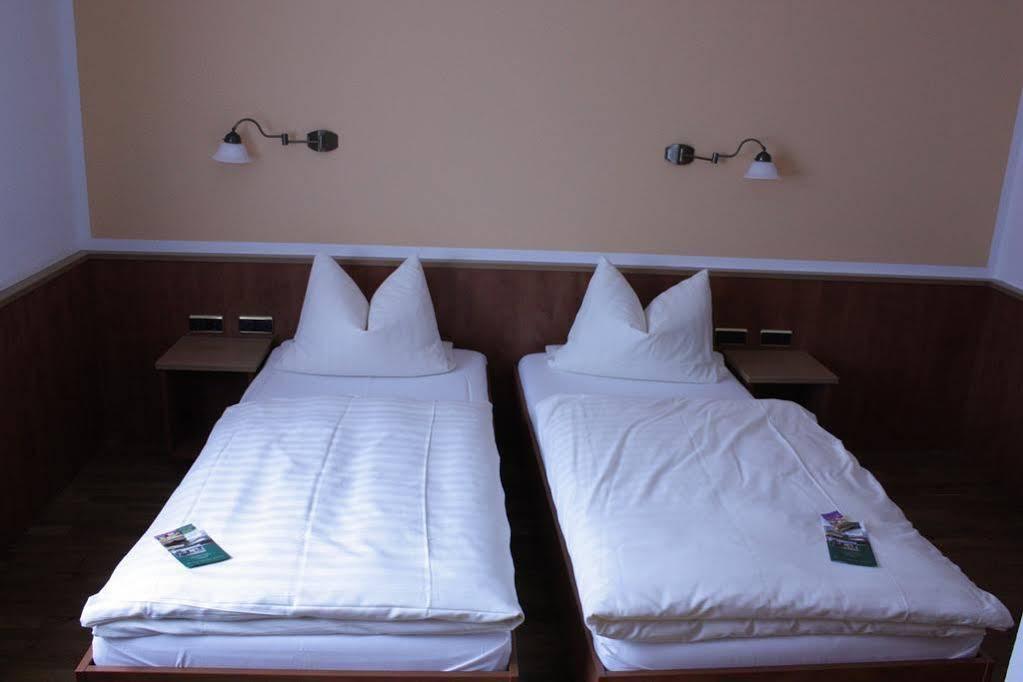 Klima Hotel Europarc Kerpen  Eksteriør bilde