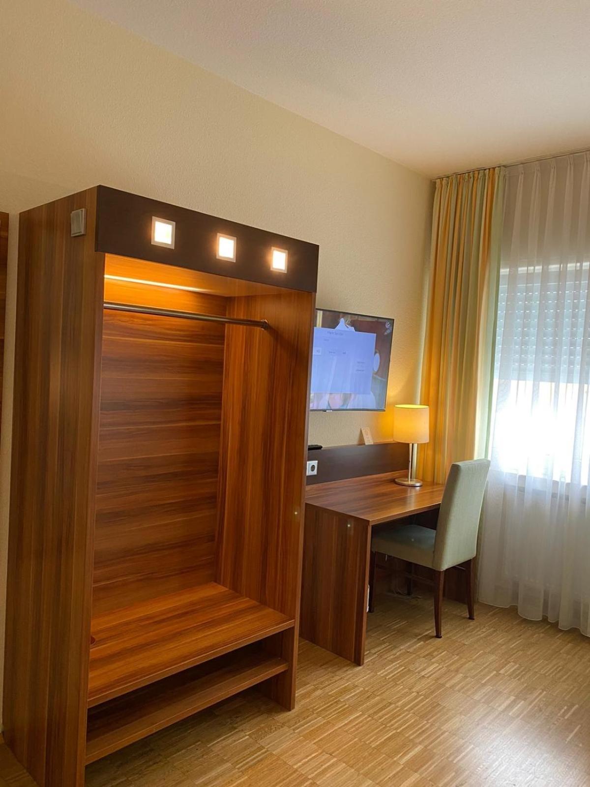 Klima Hotel Europarc Kerpen  Eksteriør bilde